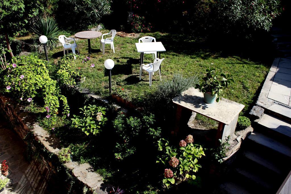 B&B Da Beppe Neirone Exterior photo